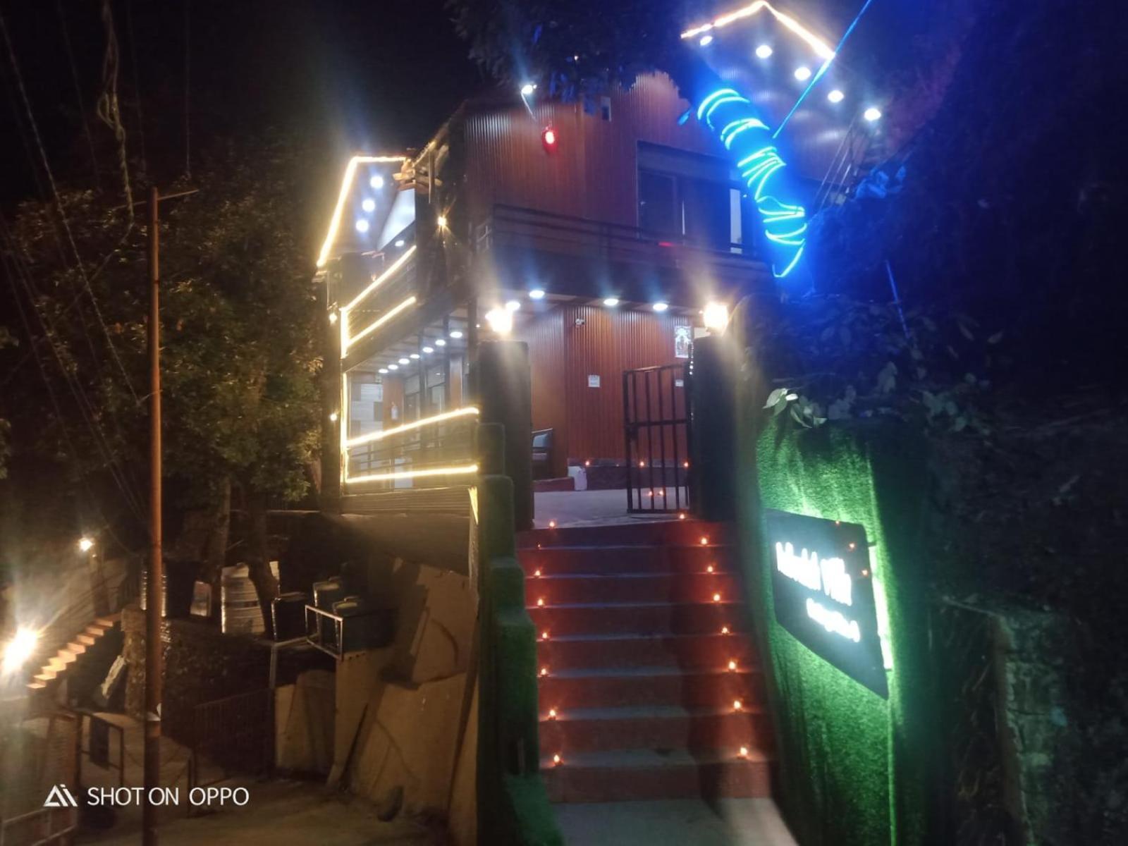 Rudhraksh Villa 4Br- Perfect Vacay Villa มัสซูรี ภายนอก รูปภาพ