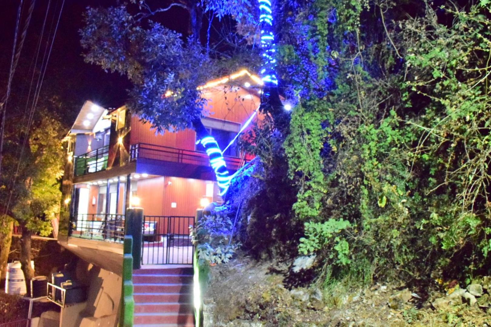 Rudhraksh Villa 4Br- Perfect Vacay Villa มัสซูรี ภายนอก รูปภาพ