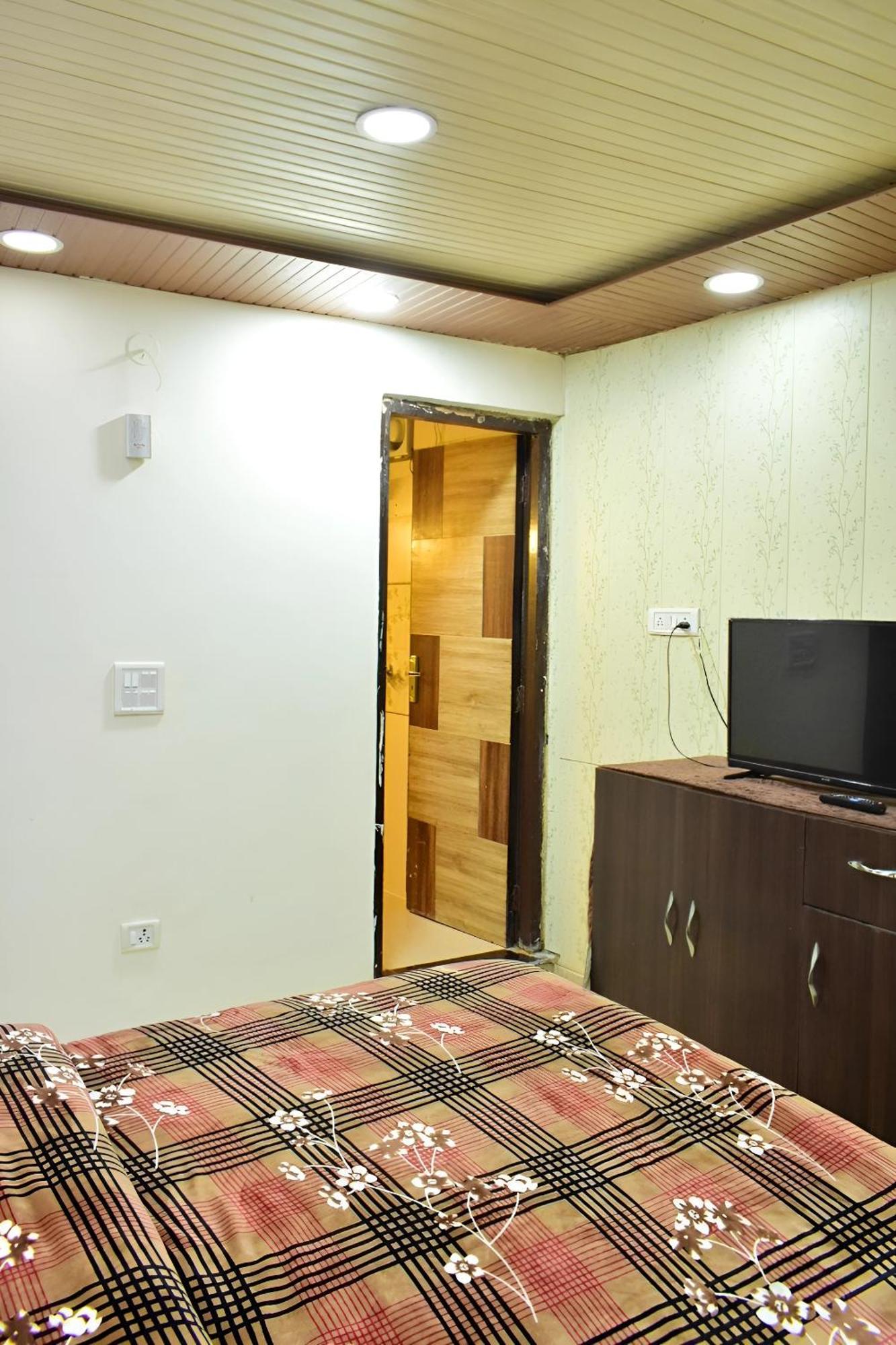 Rudhraksh Villa 4Br- Perfect Vacay Villa มัสซูรี ภายนอก รูปภาพ