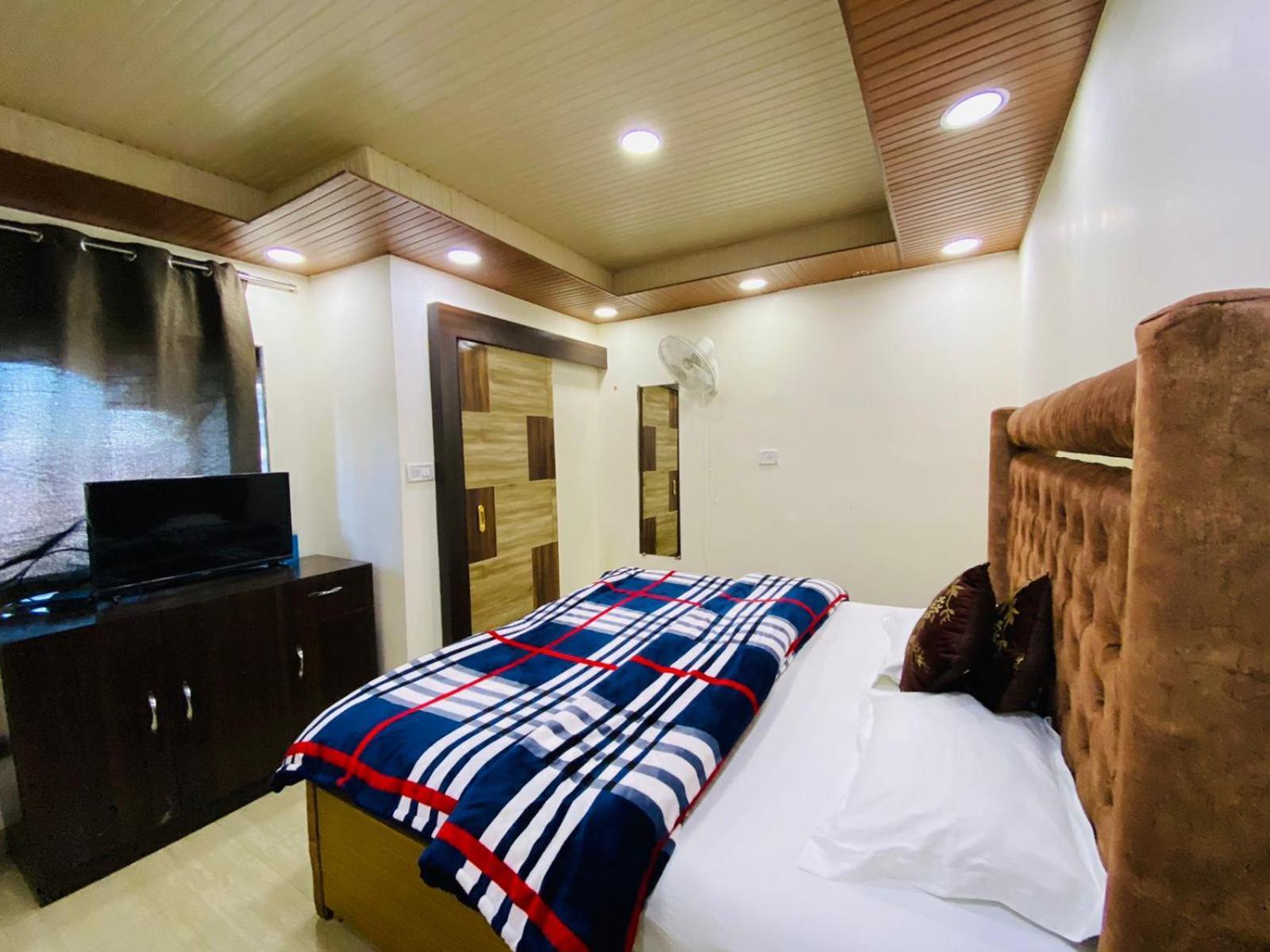 Rudhraksh Villa 4Br- Perfect Vacay Villa มัสซูรี ภายนอก รูปภาพ